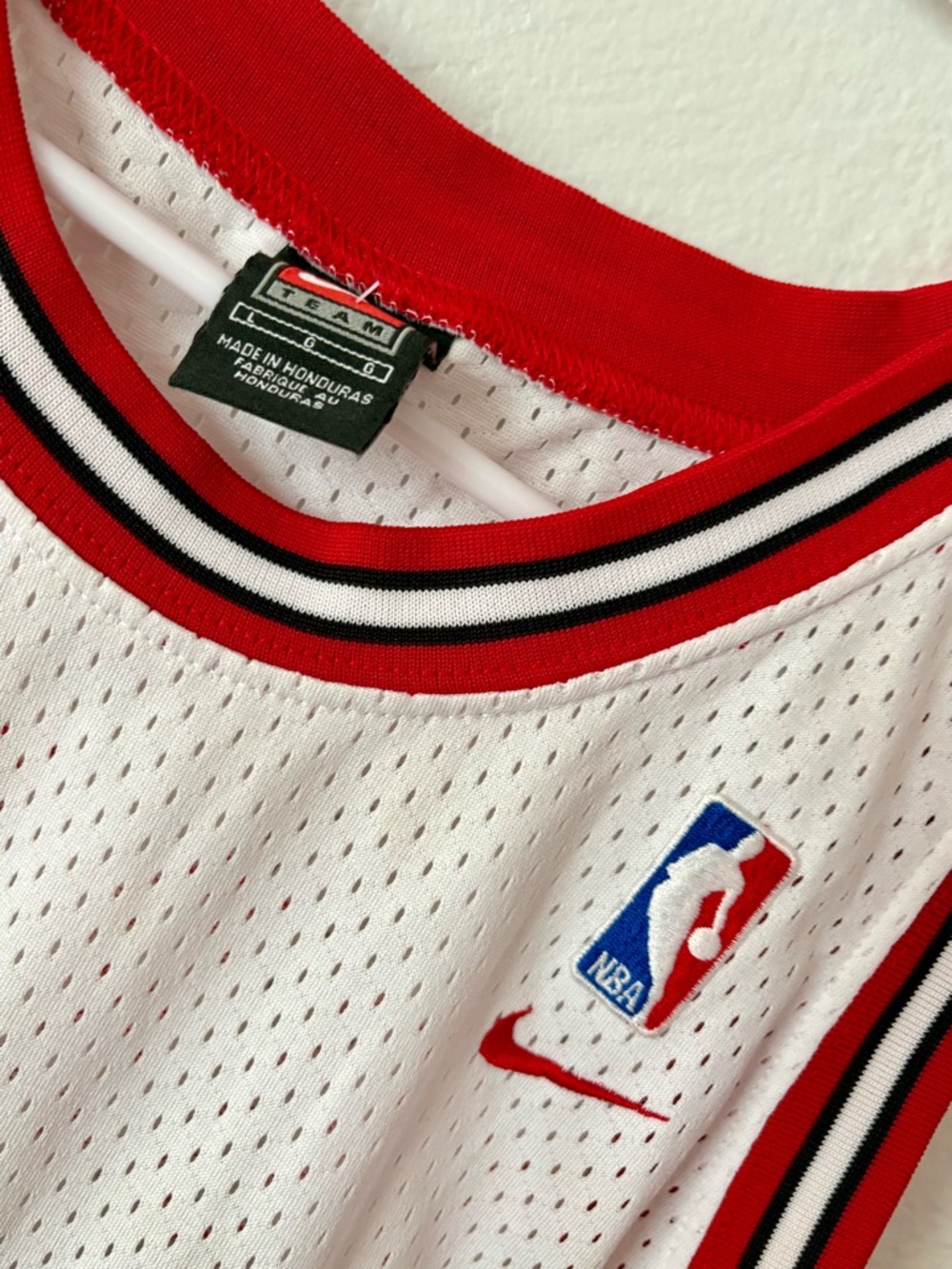 Nike Chicago Bulls Basketball Jersey - Size Large - Picture 4 of 9